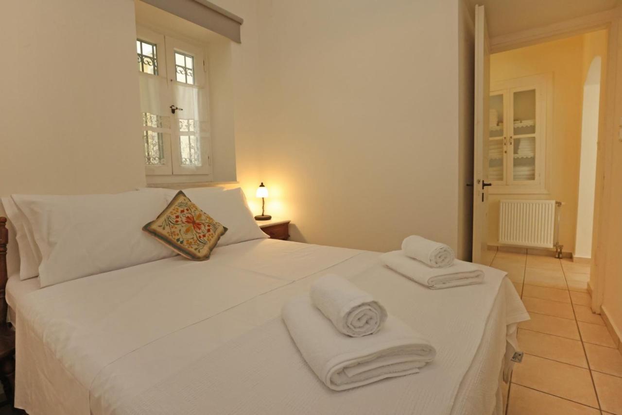 Babina'S Place-Traditional House In Ermoupoli Bagian luar foto