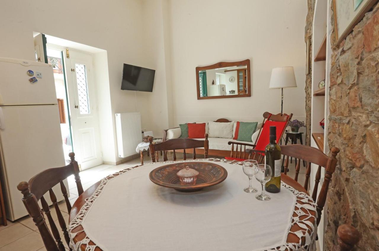 Babina'S Place-Traditional House In Ermoupoli Bagian luar foto