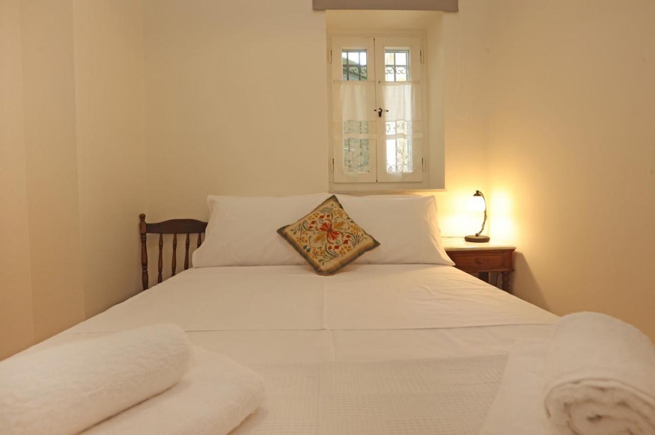 Babina'S Place-Traditional House In Ermoupoli Bagian luar foto