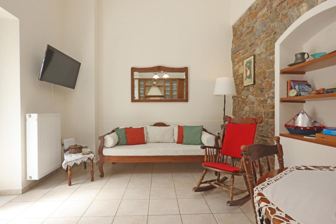 Babina'S Place-Traditional House In Ermoupoli Bagian luar foto
